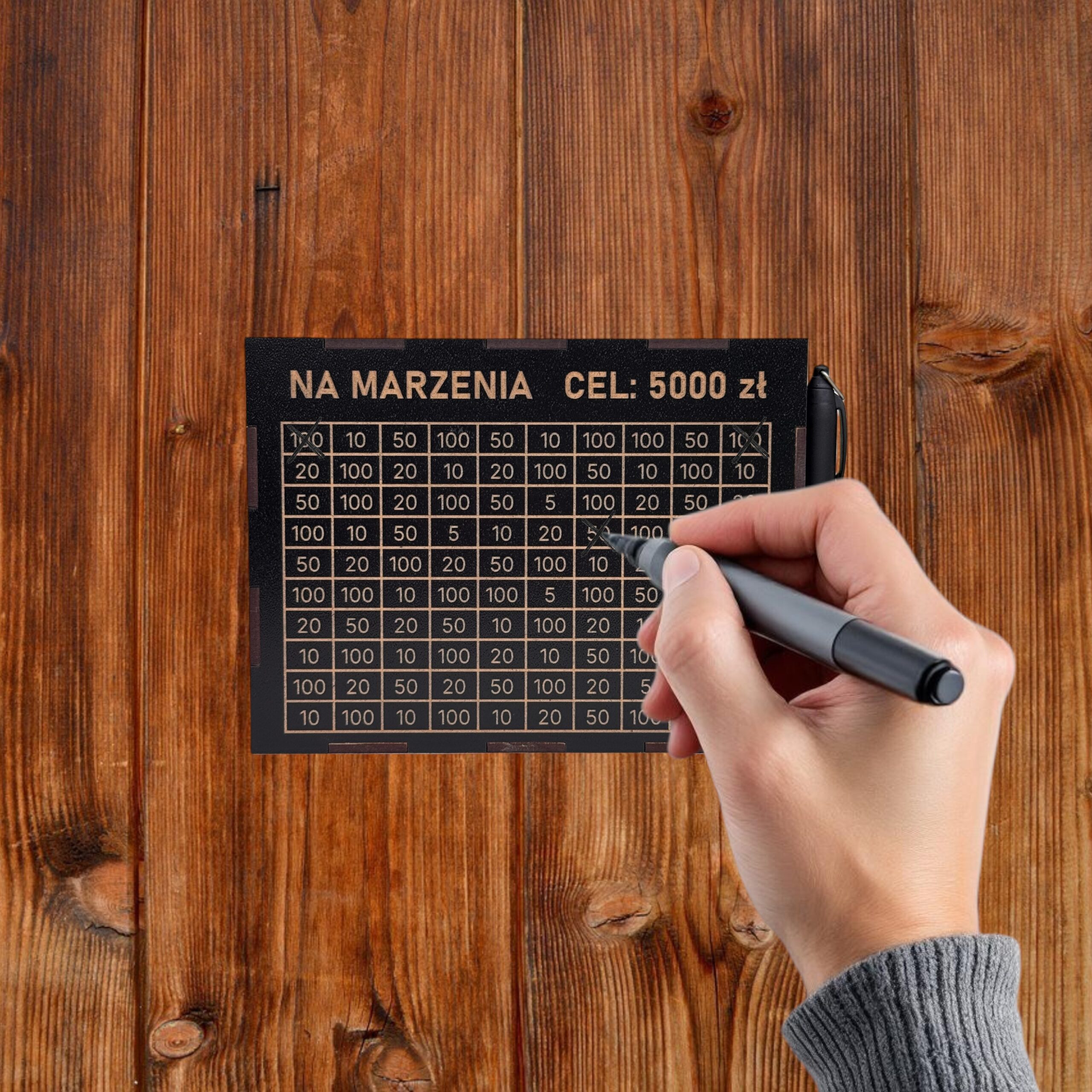 Personalizowana Skarbonka Wykreślana CZARNA S + marker gratis - obrazek 3